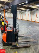 2014 BT Staxio 3,087 LB (1,400 KG) Capacity Fork Truck - Rigging Fee: $200