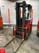 Raymond 4000 LB (1,814 KG) Capacity Fork Truck Model: R40-C40TT, S/N: R40-05-11089 - Rigging Fee: $