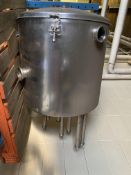 80 Gallon (303 Liters) S/S Tank with Lid - Rigging Fee: $150
