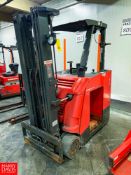 Raymond 2,400 LB (1,089 KG) Capacity Fork Truck, S/N 425-14-42242 - Rigging Fee: $200