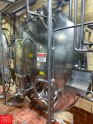 Heil 5,000 Gallon S/S Horizontal Tank, S/N 179258, with Agitation - Rigging Fee $4,000