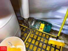 Tri-Clover S/S Head Pump - Location: Utica, Ohio - Rigging Fee: $35