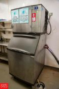 Manitowoc Ice Ice Storage Machine 30'' x 34'' x 50 '' Tall, 532 LBs Ics Capacity, 30'' Wide Opening