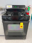 GE Gas 4-Burner Stovetop/Oven Range - Rigging Fee: $150