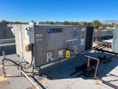 York Air Conditioner, Model: DM036N04R2EBC1A, S/N: N0E6328628