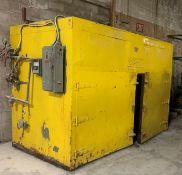 Insulated Hot Room Approz. 8ft by 12 ft (LOCATED IN IOWA, RIGGING INCLUDED WITH SALE PRICE) $400