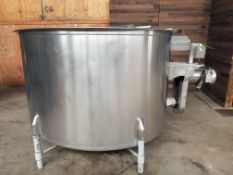 Stainless Steel Mixing Tank, 72