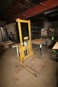 Hydraulic Lift, with Rear Foot Control, Platform Dims.: Aprox. 20