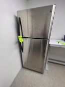 KENMORE S/S REFRIGERATOR / FREEZER, MODEL 253.60083411