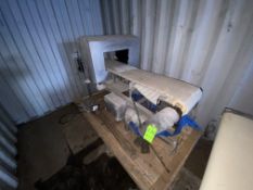 Thermo Goring Kerr S/S Metal Detector, Product Opening: 17-1/2” W x 15” D x 10” H, with Aprox. 7 ft.