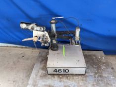 Qty (1) Avery 1101 Semi Automatic Pressure Sensitive Labeler - Table Top Labeling system - Capable