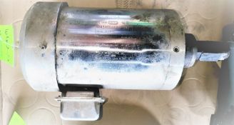 Qty (1) Leeson Washguard 56C Frame Motor - 3 Phase - 1.0/.75 hp - 1740/1440 rpm - 208-230/190-460/