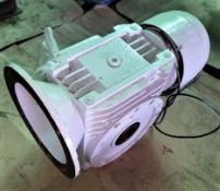 Qty (1) ZAE brand main gearbox 20:1 ratio for Krones rotary machines