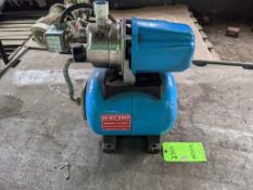 Qty (1) Small Air Compressor