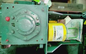 Qty (1) Lightnin Agitator Model 71-Q-3 - 84 rpm - 20.8-1 gearing ratio