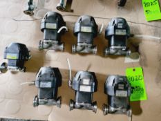 Qty (1) Multiple Air Cylinders & Assorted Vaccuum Cups