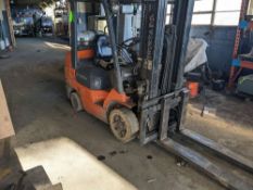 Toyota Forklift - Model: 7EGCU32 - Max Load: 4,000 LBS