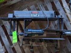 Heavy Duty Feed Screw Assembly Fully Adjustable Mount Assembly In / Out and Up / Down 32