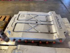 Trash Can Handle Injection Mold