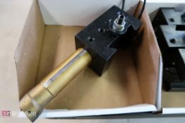 Dorian Tool Holder