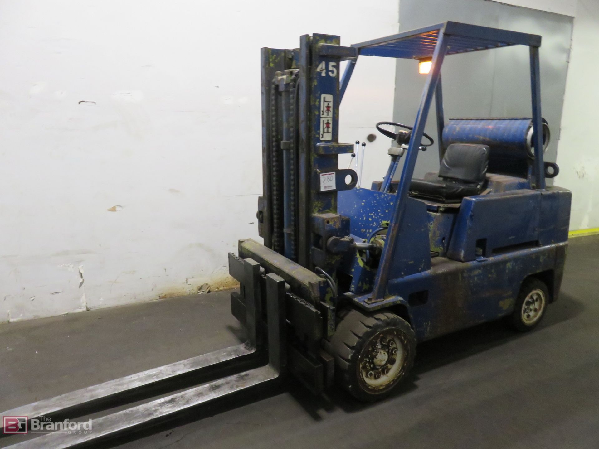 Clark C 500-100 LPG Forklift, 10,000-Lb Capacity - Image 8 of 11