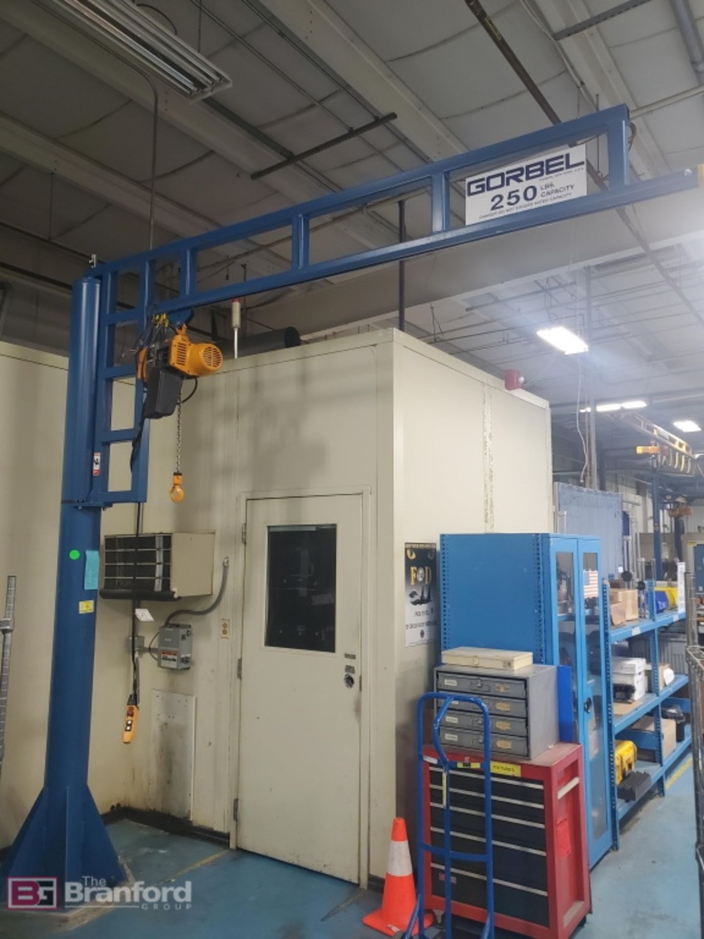 Gorbel 250-Lb Swing Arm Jib Crane - Image 3 of 4
