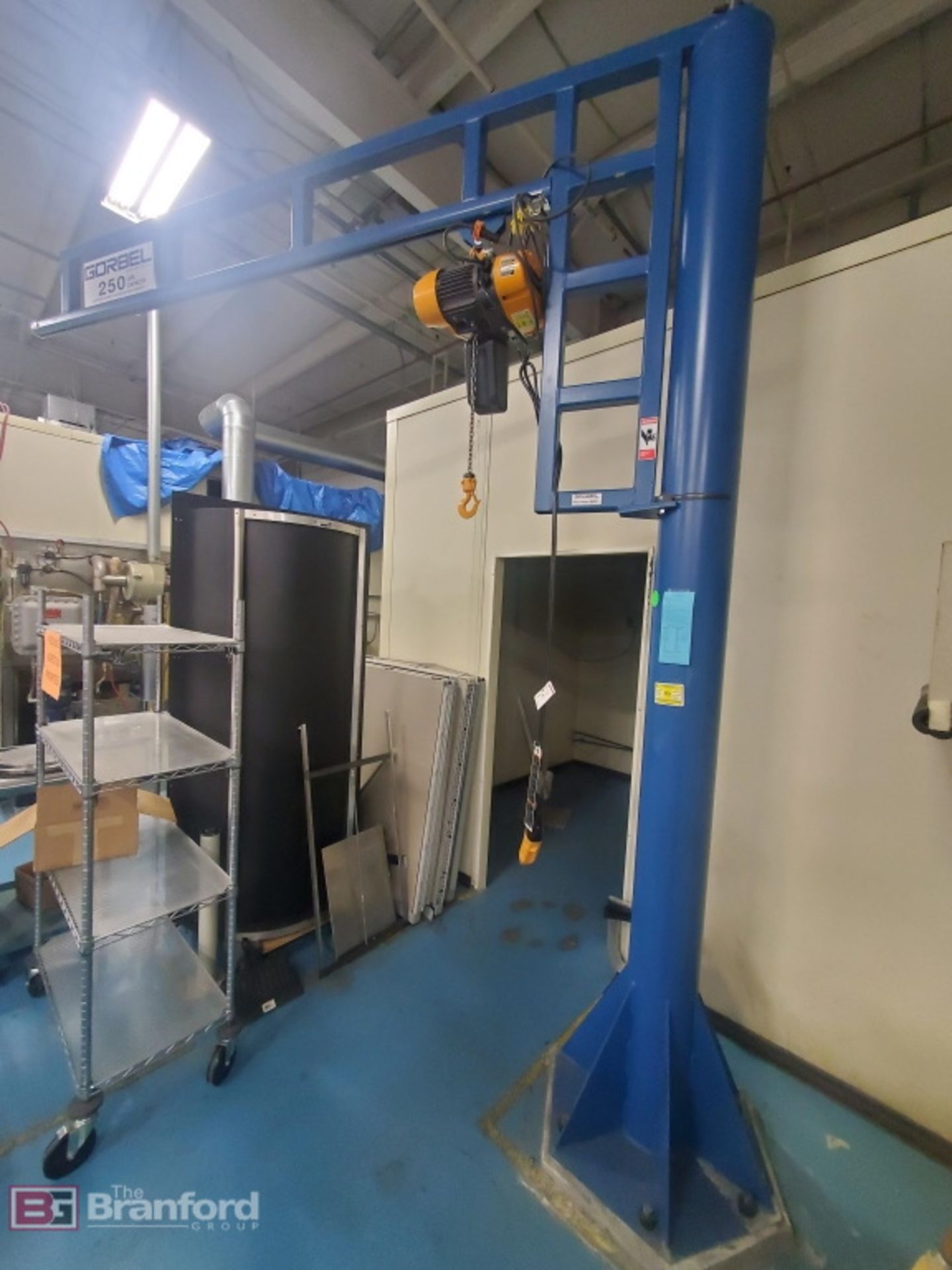Gorbel 250-Lb Swing Arm Jib Crane