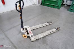 Crown pallet jack