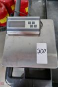 Smart Weigh 440-lb ss digital scale