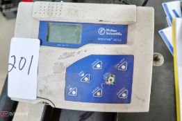 Fisher Scientific benchtop ph meter