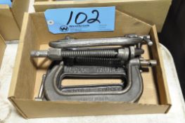 Lot-(5) 4