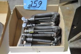Lot-(8) 4