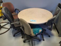 Lot of Round Break Table with Chairs