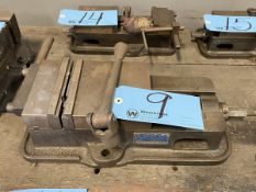 Kurt Model D60005808 6'' Machine Vise