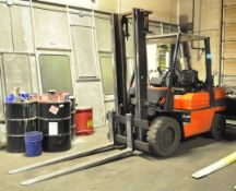 TOYOTA MODEL 02-5FG30 5,100-LB Capacity x 185