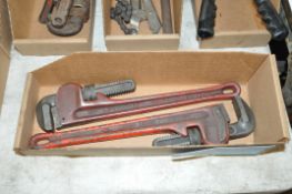 Lot-(2) 18