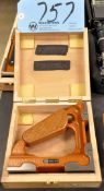 Tesa 053-31002, Level Square with Case