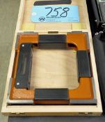 Tesa 053-31208, Level Square with Case