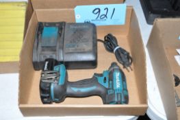 Makita 18-Volt Cordless Driver Gun with (1) Battery and Charger in (1) Box