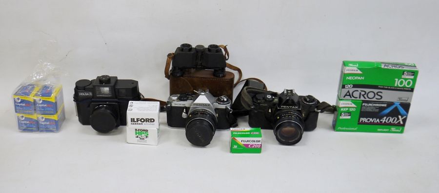 Pentax ME Super camera body, with Asahi Opt. Co., Japan SMC Pentax-M 1:3.5 28mm lens, a Pentax ME