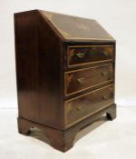 Early 20th century mahogany and wheat ear inlaid bureau of three drawers, on bracket feet, 81cm x