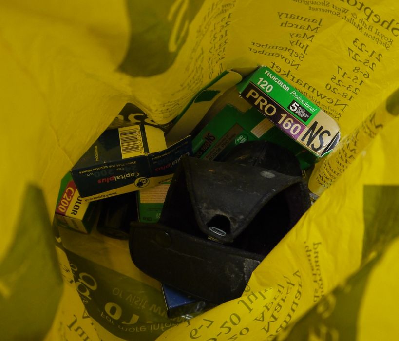 Pentax ME Super camera body, with Asahi Opt. Co., Japan SMC Pentax-M 1:3.5 28mm lens, a Pentax ME - Image 2 of 2