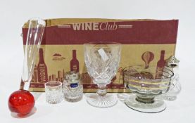Box of assorted glassware
