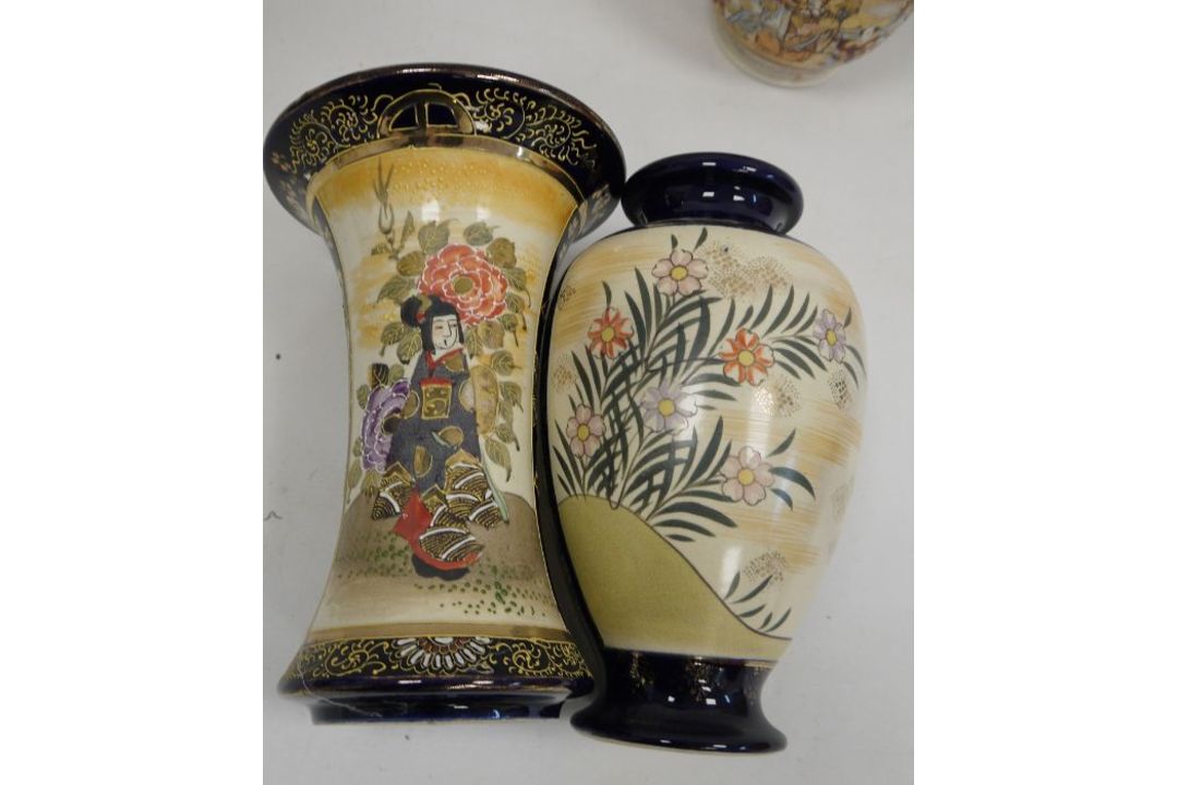 Collection of Japanese pottery vases, late 19th/early 20th century, printed marks, comprising a pair - Image 2 of 7