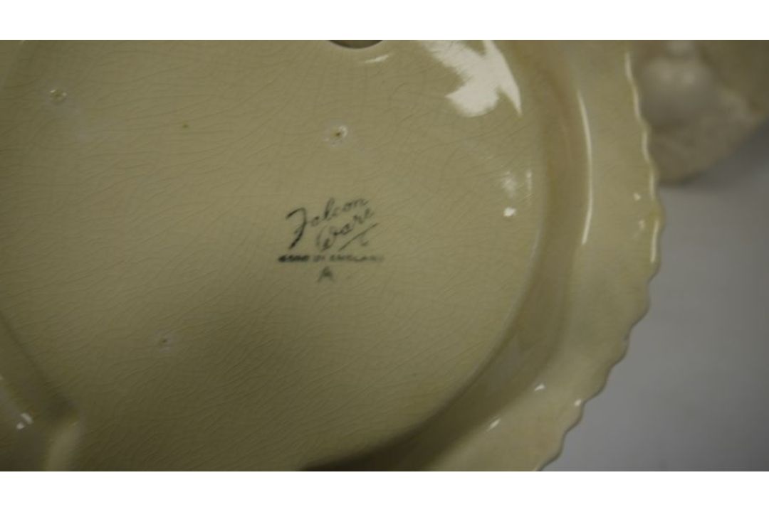 Large collection of Soho Pottery Solian Ware hat wall pockets, circa 1930 and later, printed - Image 4 of 4