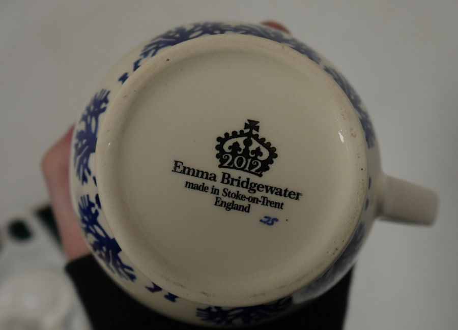 Modern Poole pottery red ground vase, a 20th century studio pottery stoneware footed bowl stamped - Image 7 of 7