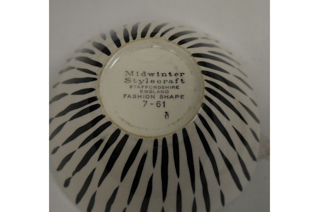 Midwinter fashion shape Zambesi pattern part dinner service, mid century, printed marks, - Image 4 of 40