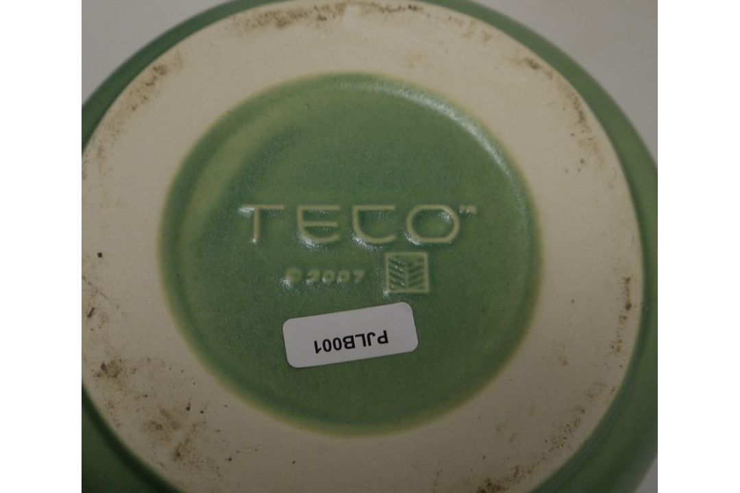 Collection of English Art Deco ceramics, comprising a Bretby pottery turquoise glazed compressed - Image 2 of 5
