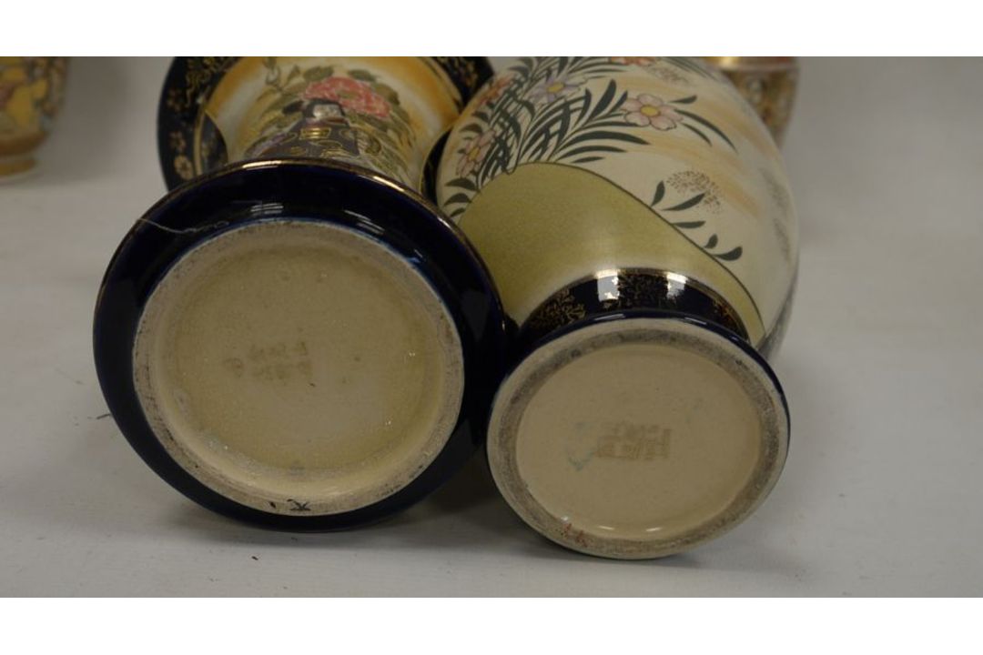 Collection of Japanese pottery vases, late 19th/early 20th century, printed marks, comprising a pair - Image 3 of 7