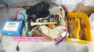 Halfords automatic tyre inflator, a Yanik pyrograph model B4 and various tools to include chisels,